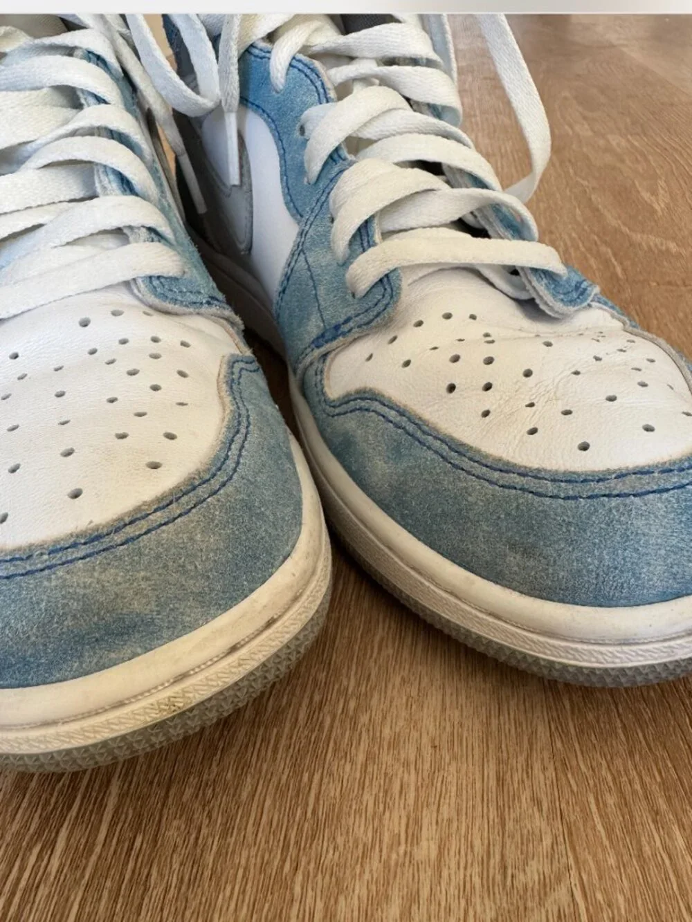 Jordan White + Blue Air Jordan 1 Retro High OG 